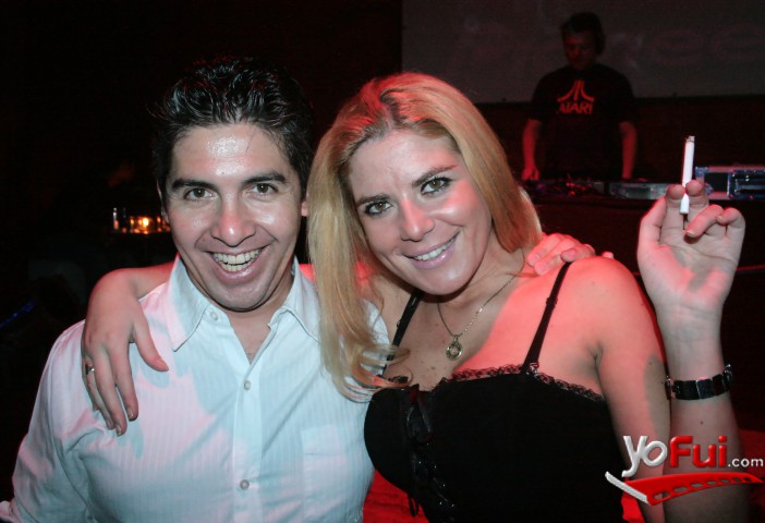 Esteban Chacón, Maribel Flores