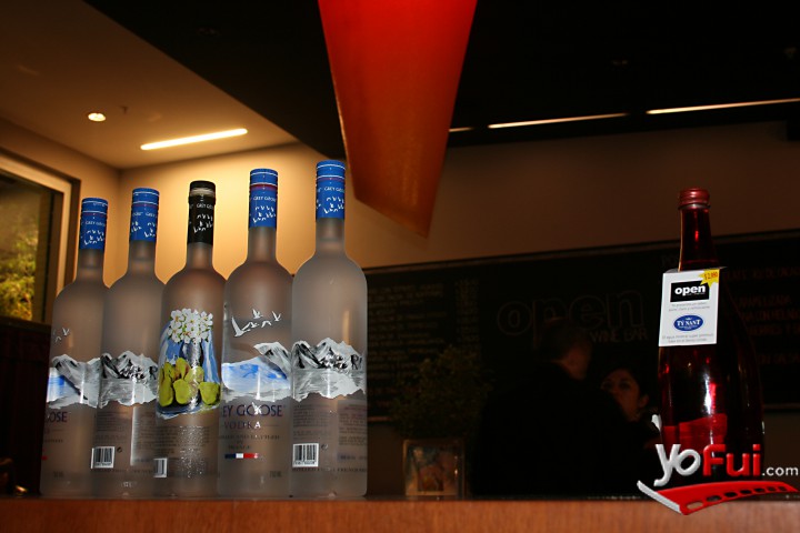 Fotografía en 80´s & Wine, Open Wine & Cafe Bar