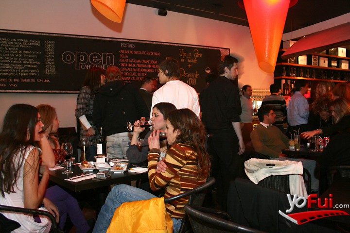 Fotografía en Miércoles de BLACK & WINE, Open Wine & Café Bar