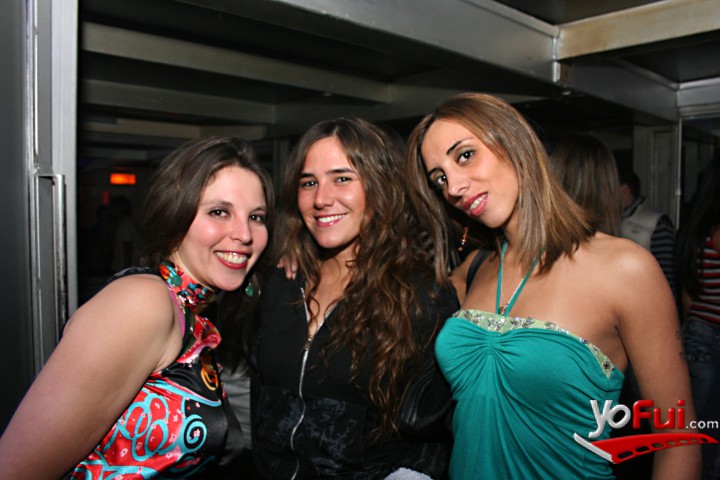 Isabel Romero, Andrea Beher, Claudia Duk
