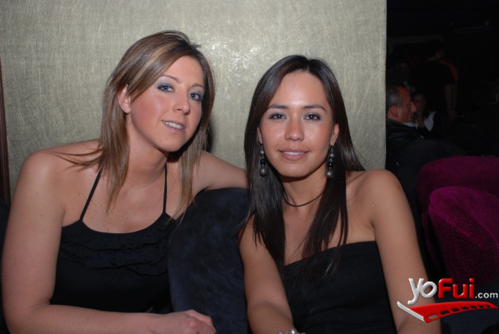 María José Bustamante, Cynthia Pivet