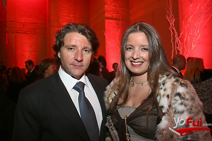 Victor Hugo Canales, Paola Cecchi