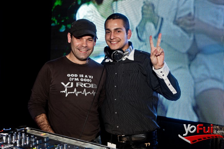 Roberto Fuentes - VJ ROB, Diego Bastián Molina