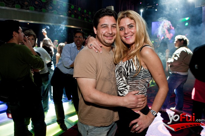 Gustavo Fuentes, Maribel Flores
