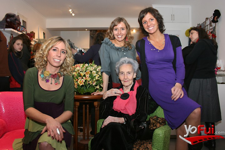 Paula Velasco, Pilar Velasco, María Matta, Rosario Velasco