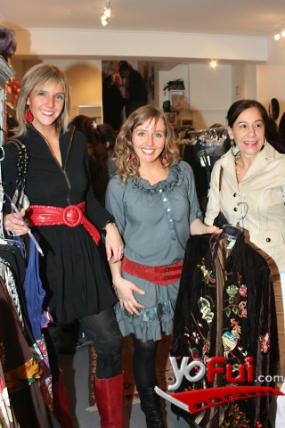 Alejandra Velasco, Pilar Velasco, Carmen Grez