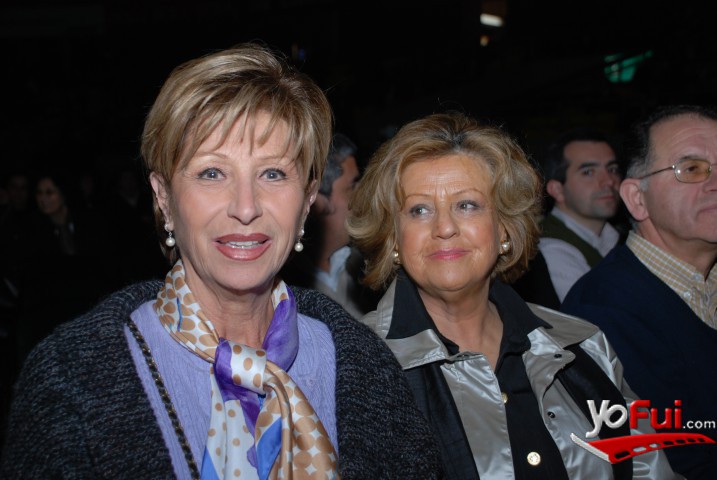 Marta Larraechea, Isabel Toledo