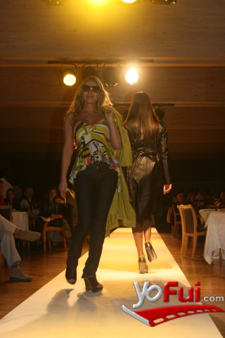 Fotografía en Desfile de Modas Primavera Verano en Valle Escondido, Club de Golf Valle Escondido