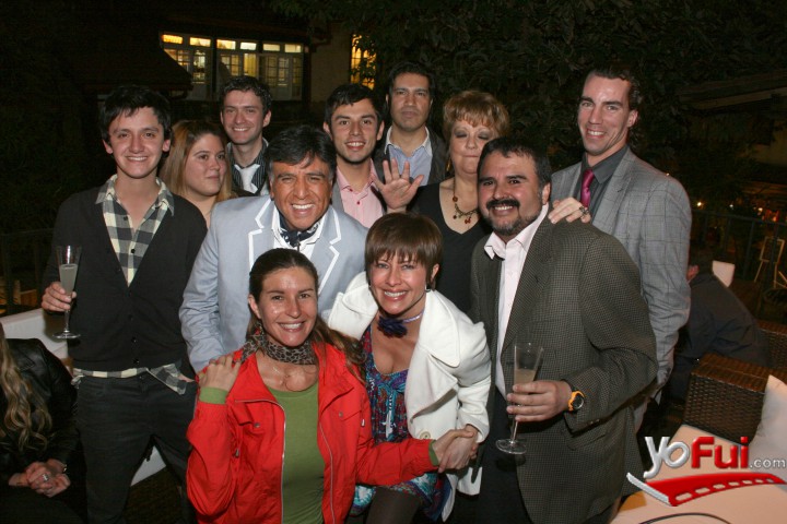 Cumpleaños de Humberto Maturana en Resto-Bar Desmadres