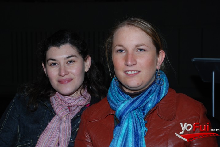 Paloma Martínez, Aan María Donoso