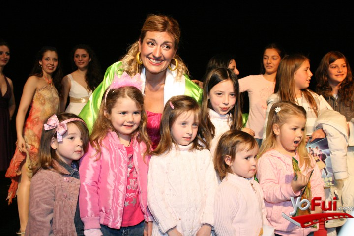 Asistentes con elenco