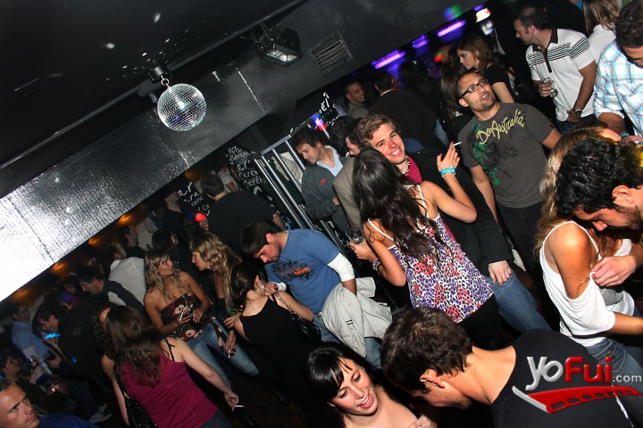VJ ROB en Club Caramel + Cumpleaños Barbara Menke