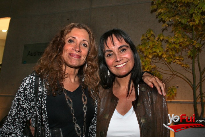 Loreto Valenzuela, Elena Muñoz
