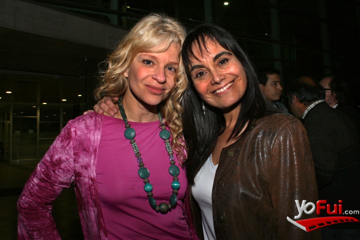 Magdalena Max-Neef, Elena Muñoz