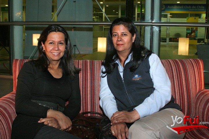 Nancy y Patricia Paredes