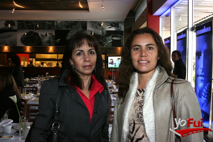 Wanda Mostafa, Alejandra Pérez