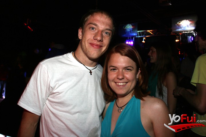 Roberto Brink, Amanda Shelton