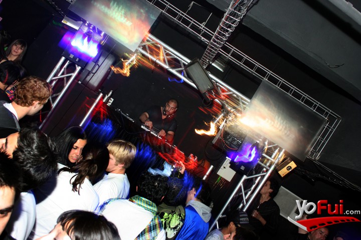 Lanzamiento Fluor Freaks