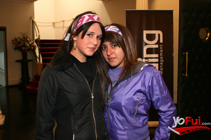 Karina Pavez, Constanza Cavezas