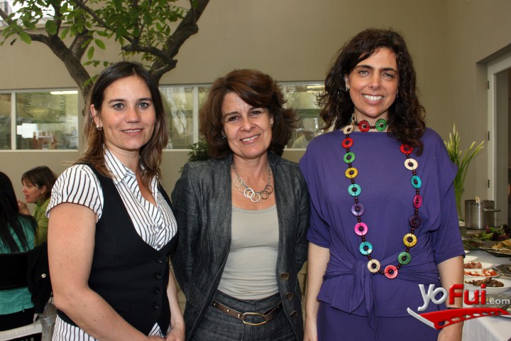 Carol Armstrong, Luz María Astorga, Claudia Hurtado