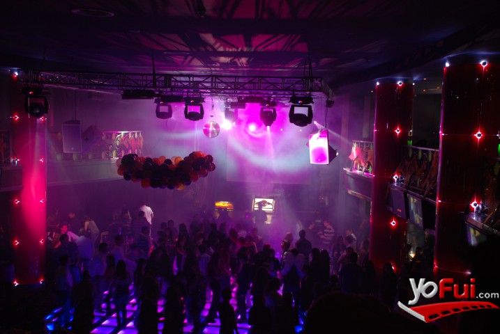 Fiesta Halloween Back to the Eighties