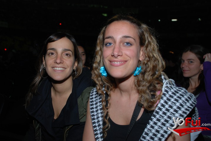 Sarita Salvador, Vicky Salvador