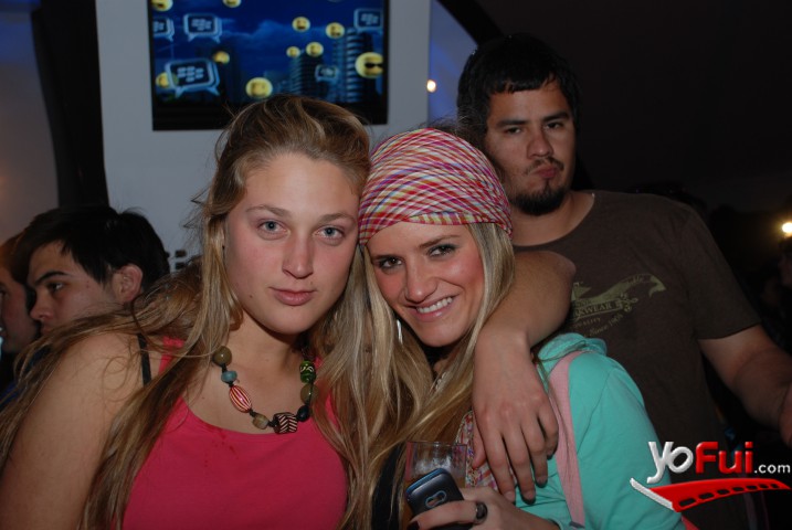 Ignacia Burgos, Lourdes De Urruticoechea