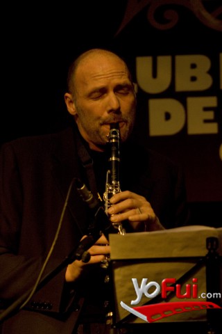 YoFui.com "Tacatacaband"  de Bastián Bodenhofer, Club de Jazz (2170)