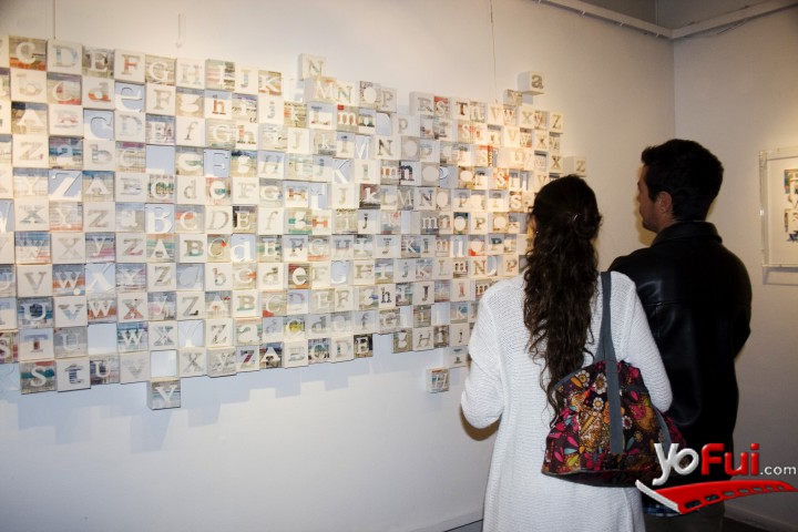 Fotografía en Exposición "Vías" de María Elena Naveillán, Galería de Arte La Sala