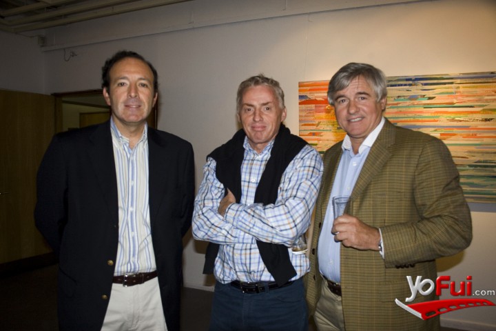 Rodrigo Pino en Exposición "Vías" de María Elena Naveillán