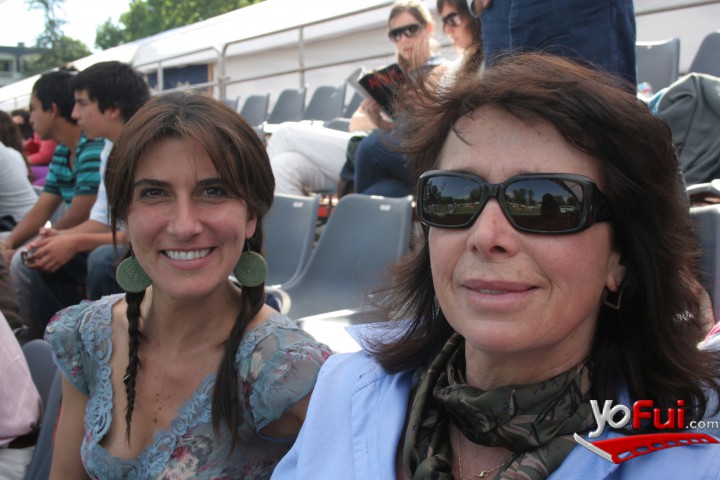 Claudia Velasco, Malu Barros