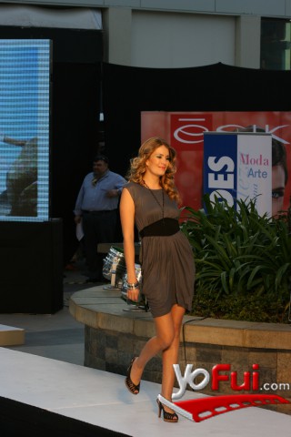 Fotografía en Desfile Pleno Verano 2009-2010, Mirador Alto Las Condes