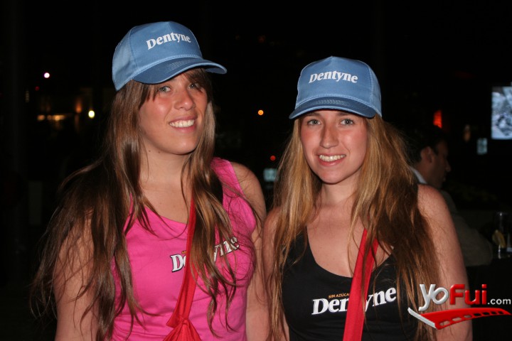 Team Dentyne