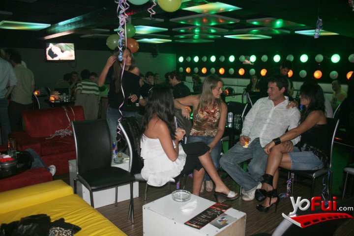 Fotografía en VJ ROB en Caramel Club + Cumpleaños Iván Rabi, Club Caramel