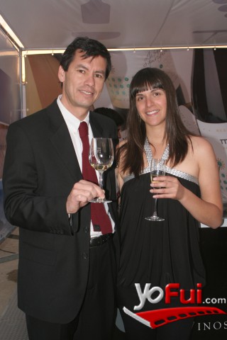 Julio Espinoza Jara, Tania Lagno