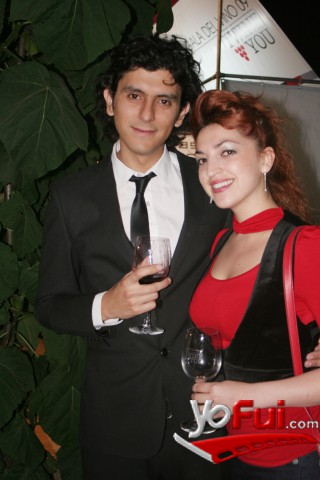 Javier Gonzales, Cristina Stern