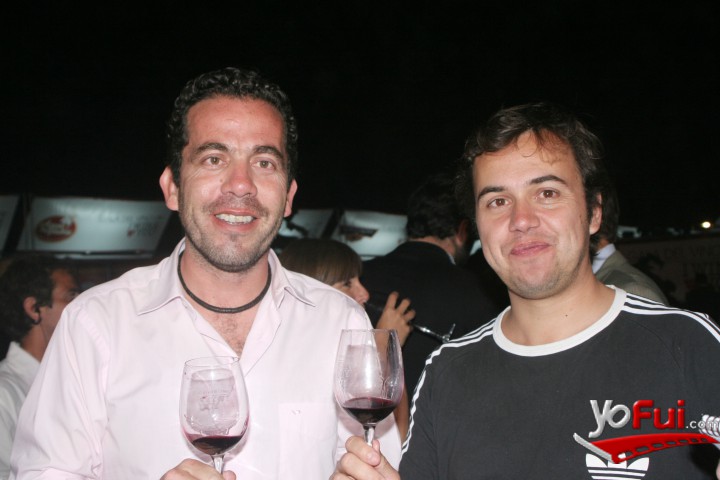 Gonzalo Cadiz, Hernan Mena