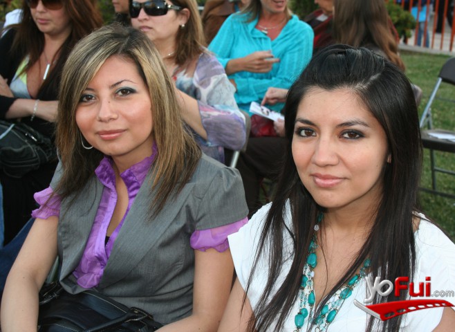 Jasmin Flores, Vanessa Cuevas
