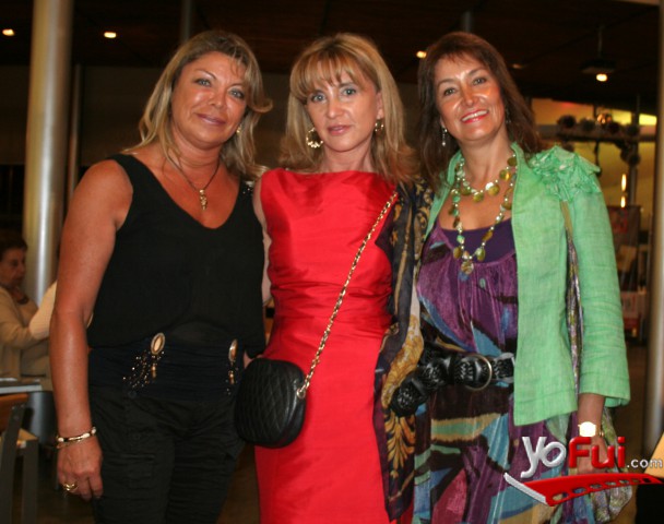 Sara Raitz, Carola Valderrama, Mariana Arias