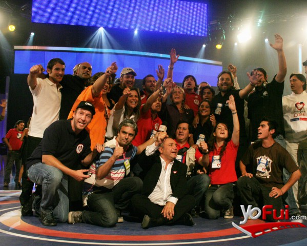 Celebracion Final!!! Chile ayuda a Chile