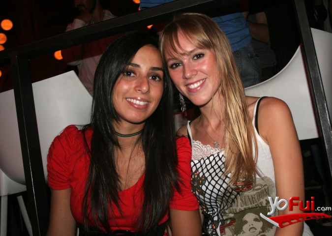 Stefany Opazo Jati, Pia Aguirre