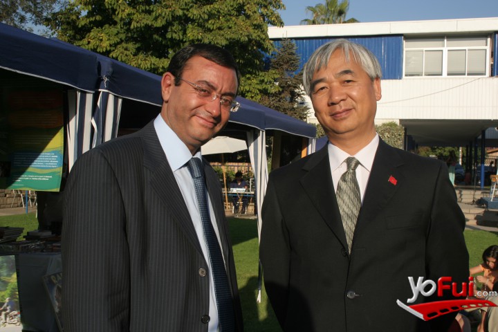 Nourredine Yazid (Embajador de Argelia), Nguyen Vantich (Embajador de Vietnam)