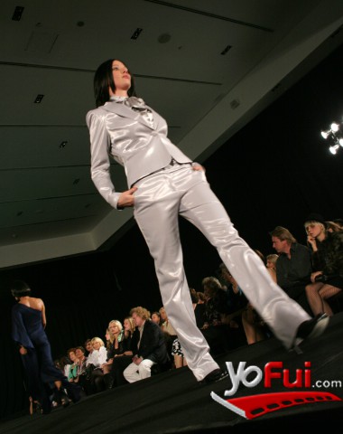 Desfile a beneficio por Peralillo en W Hotel