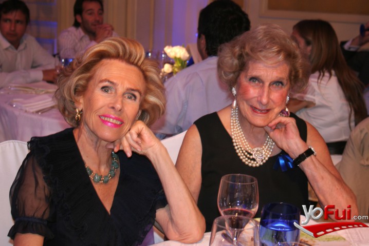 Mary Rose Mac-Gill, Julita Astaburuaga