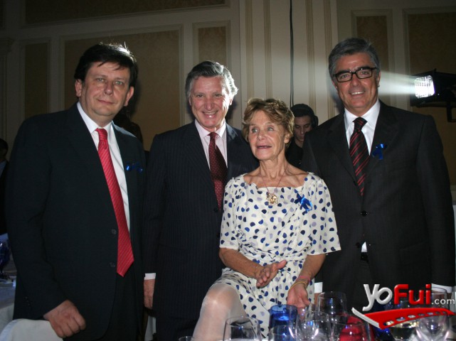 Roberto Duran, Carlos Pareja, Germana Matta, Felipe Lira