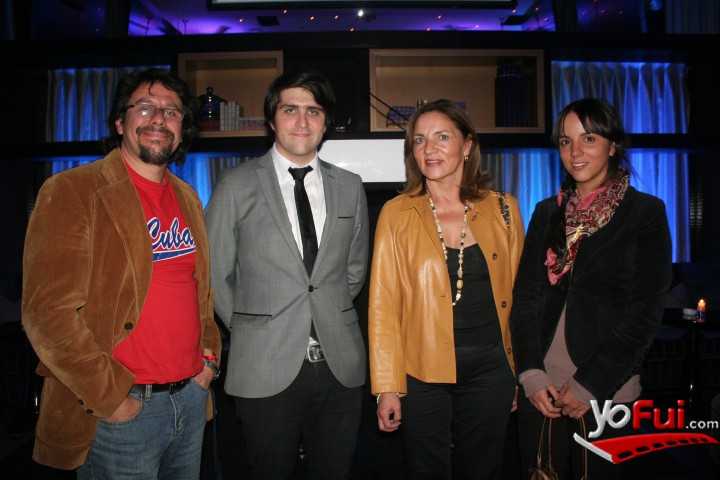 Daniel Vak, David Pasulto, Gili Carrasco, Daniela Assael