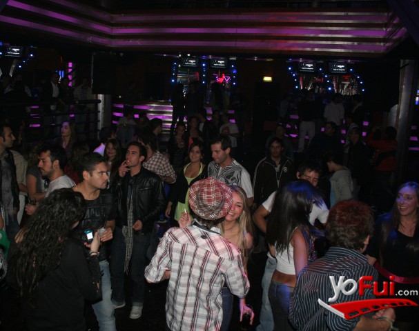 Jason Jollins en Club Eve