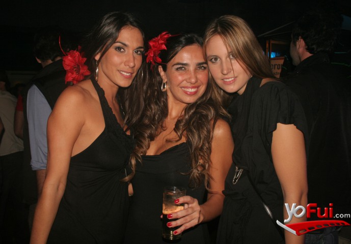 May Santamaria, Cristina Castro, Carolina Martinez