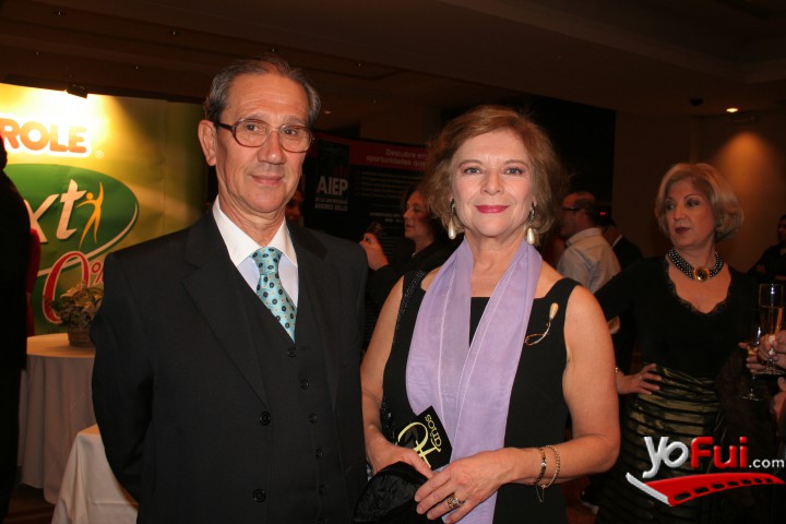 Andres Gallardo, Mariana Prat