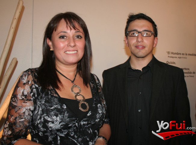 Sandra Lopez, Rodrigo Legues